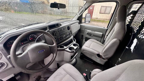 2010 Ford E-Series E-250