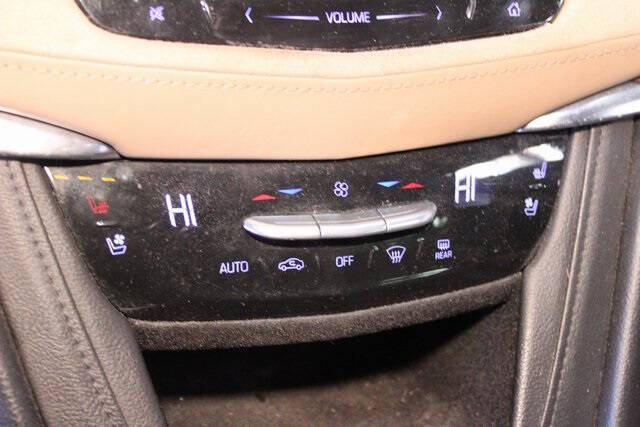 2017 Cadillac XT5 Platinum