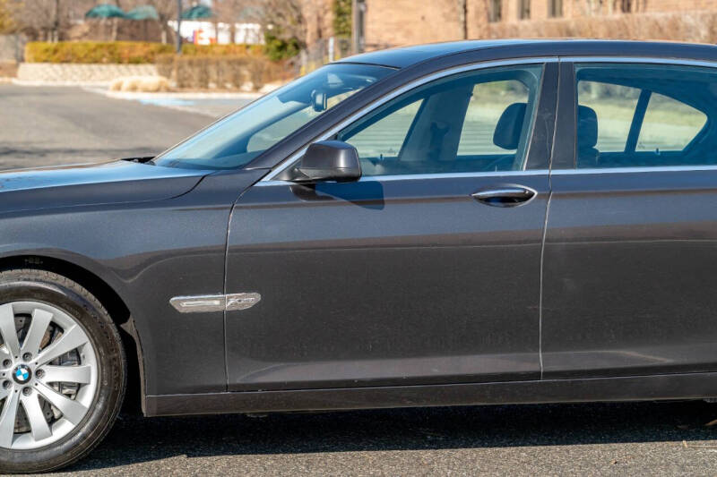 2011 BMW 7 Series 750Li xDrive