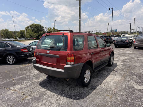 2003 Ford Escape XLS Popular