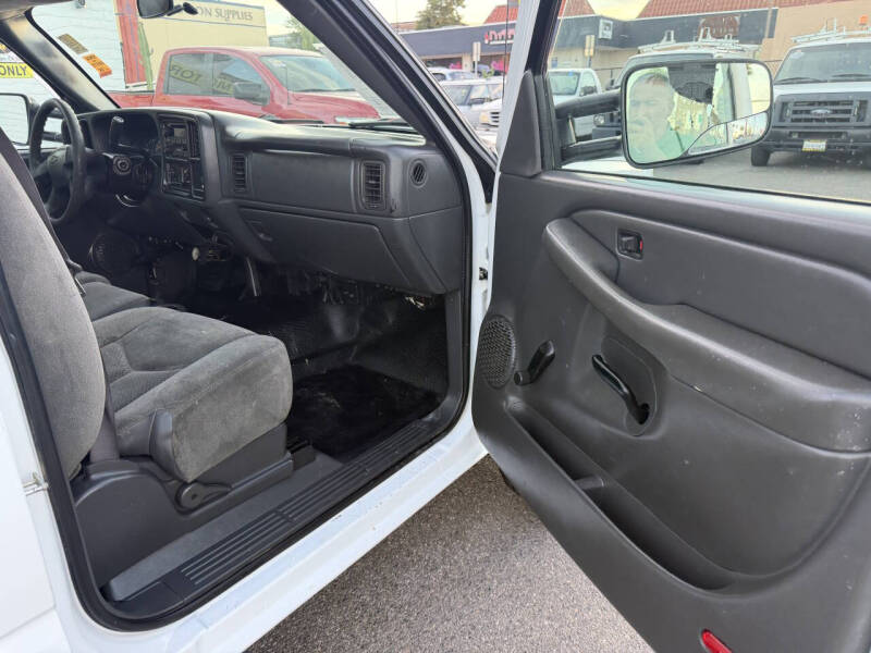 2004 Chevrolet Silverado 2500HD