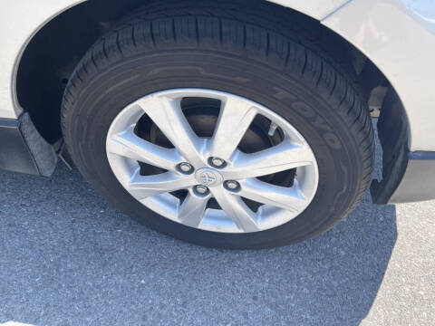 2017 Toyota Prius c Two