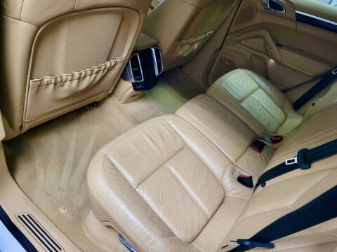 2012 Porsche Cayenne Tiptronic