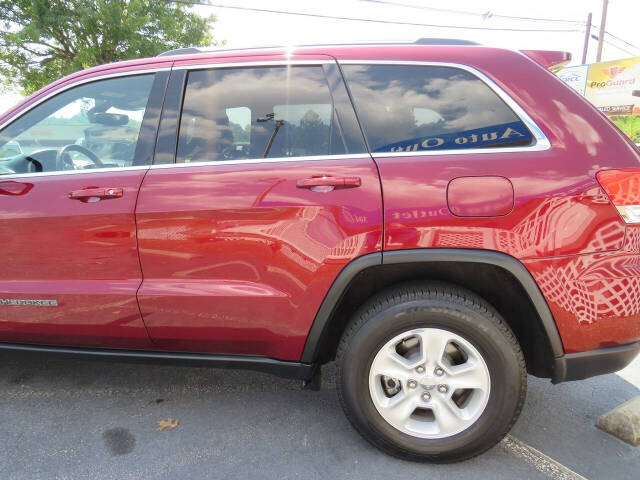 2017 Jeep Grand Cherokee for sale at Colbert's Auto Outlet in Hickory, NC