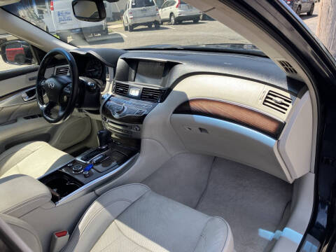 2016 Infiniti Q70L 3.7