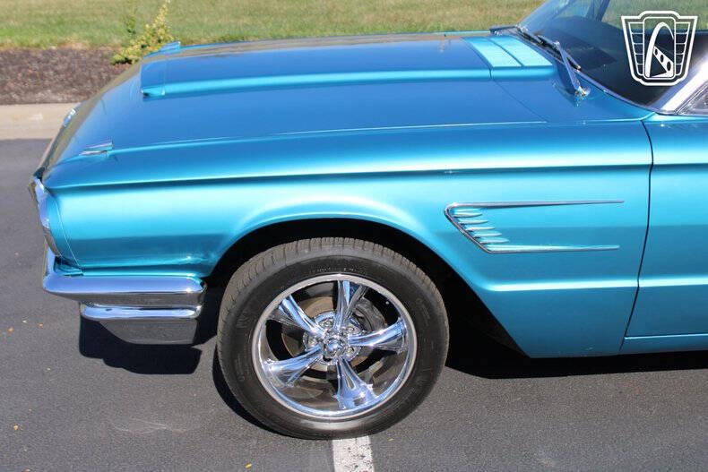 1965 Ford Thunderbird