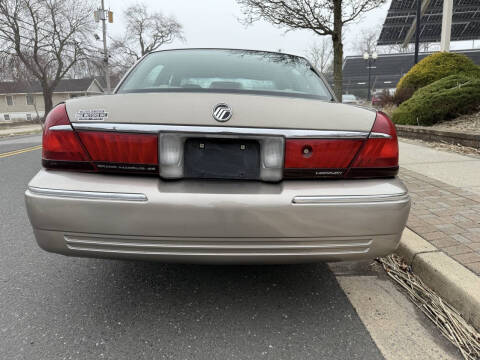 2002 Mercury Grand Marquis GS