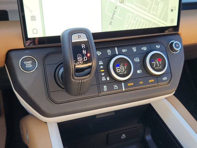 2026 Land Rover Defender 110 P300 S