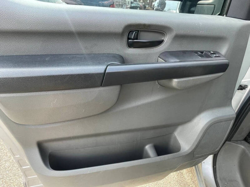 2015 Nissan NV