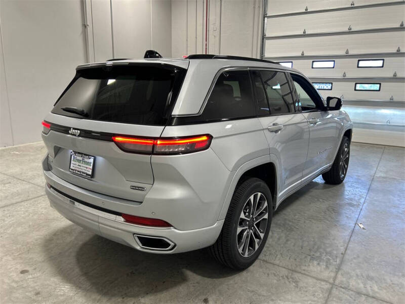 2025 Jeep Grand Cherokee Overland