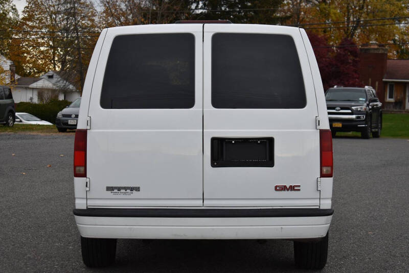 2003 GMC Safari