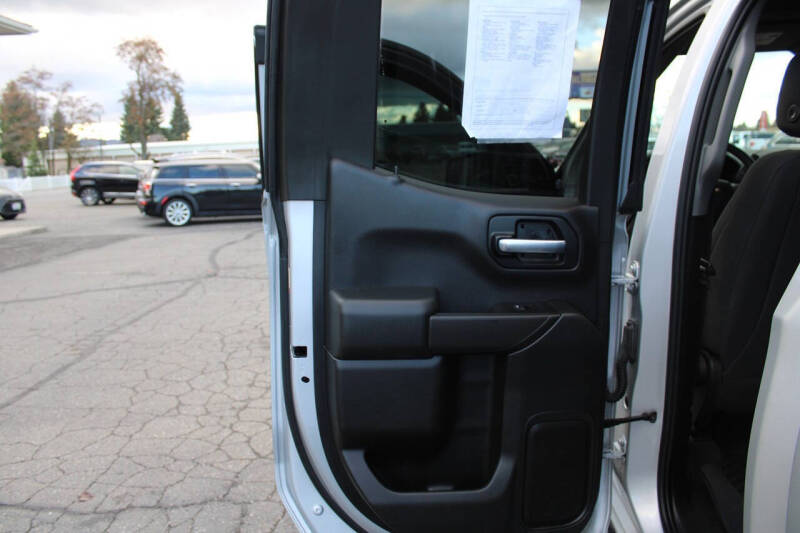 2020 Chevrolet Silverado 1500 Custom