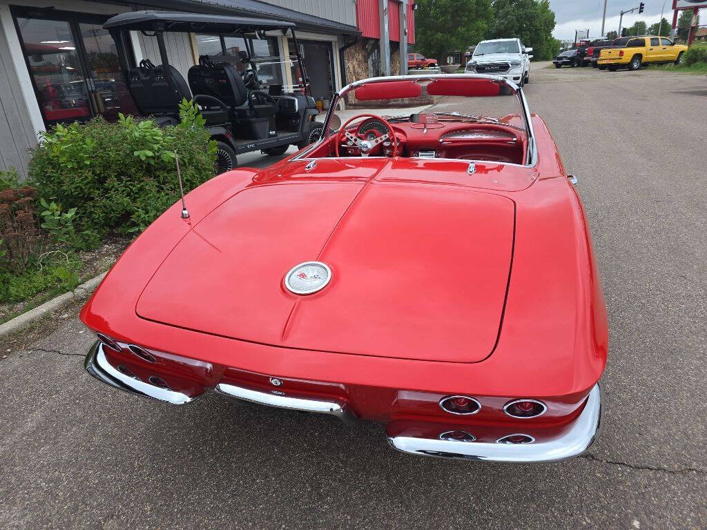 1961 Chevrolet Corvette 115