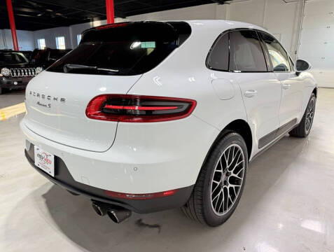 2017 Porsche Macan S