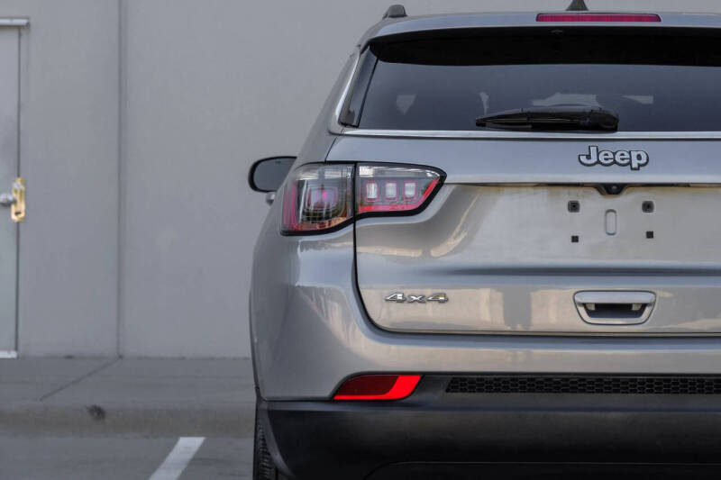 2023 Jeep Compass Latitude Lux