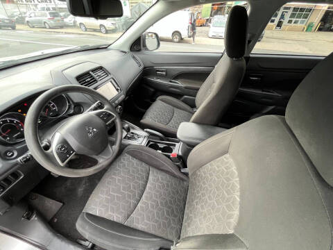 2022 Mitsubishi Outlander Sport ES