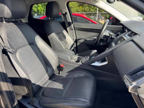 2020 Jaguar E-PACE P250 SE