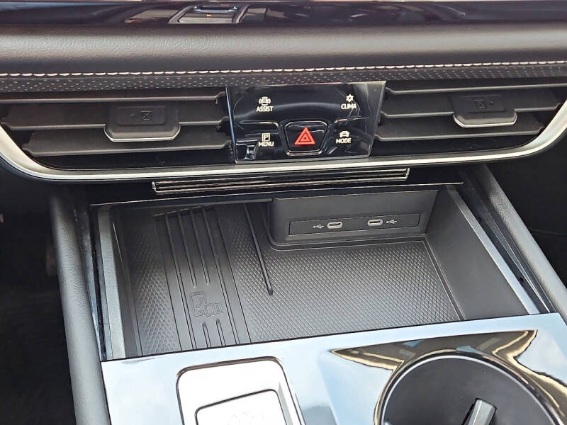 2025 Volkswagen Atlas SE