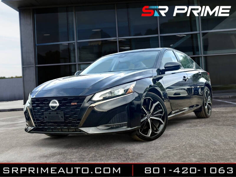 2023 Nissan Altima SR's photo
