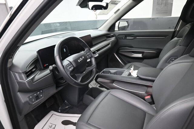 2024 Kia EV9 Light Long Range