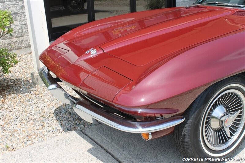 1965 Chevrolet Corvette 11