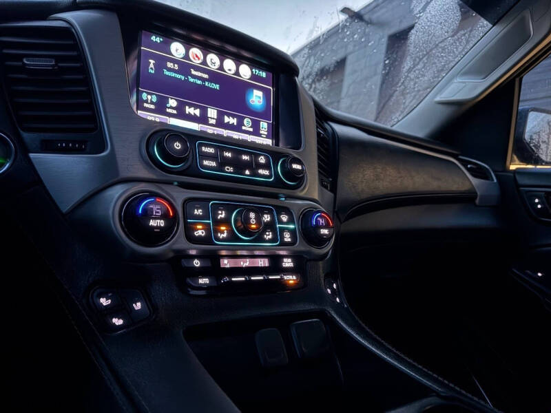 2017 GMC Yukon XL SLT