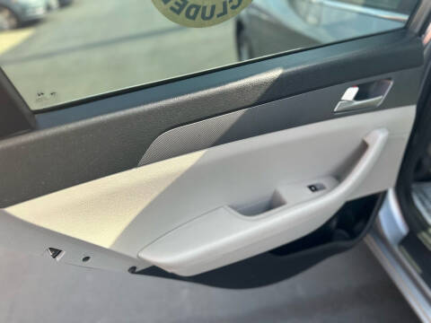 2017 Hyundai Sonata SE