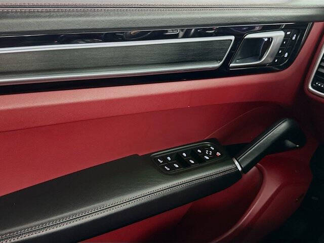 2022 Porsche Cayenne GTS