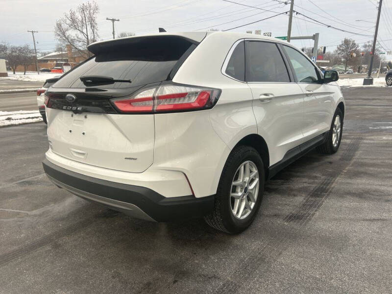 2022 Ford Edge SEL
