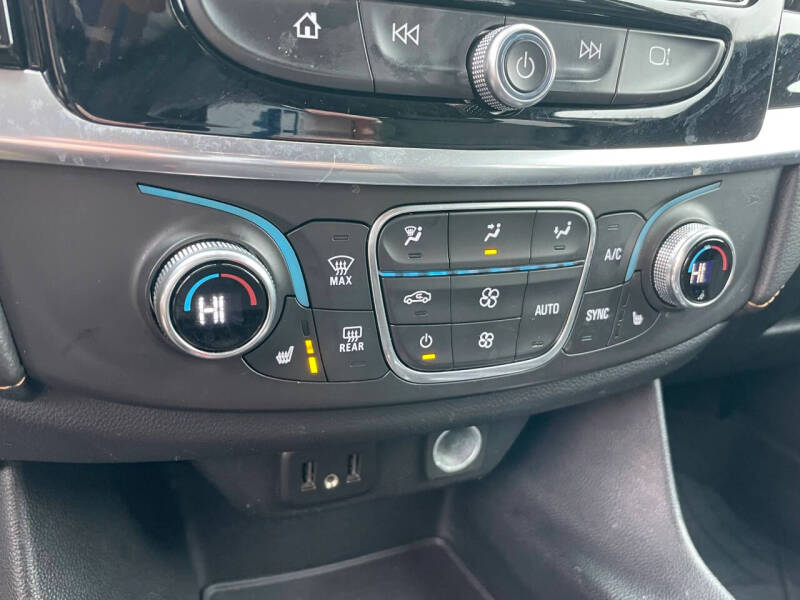 2019 Chevrolet Traverse LT Leather