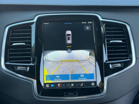 2023 Volvo XC90 Recharge T8 Ultimate Bright Theme 6P