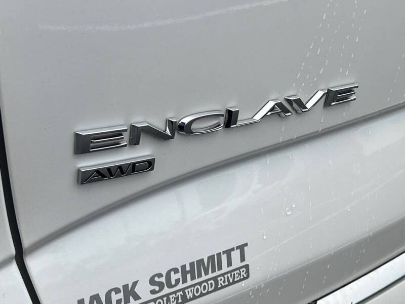 Used 2024 Buick Enclave Essence with VIN 5GAEVAKW4RJ124263 for sale in Wood River, IL
