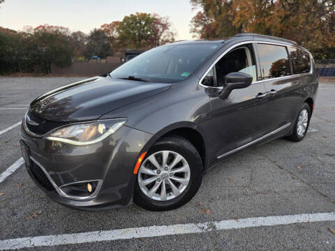 2017 Chrysler Pacifica Touring Plus