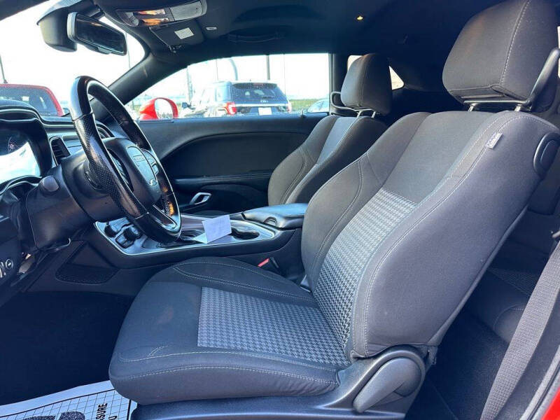 2021 Dodge Challenger SXT