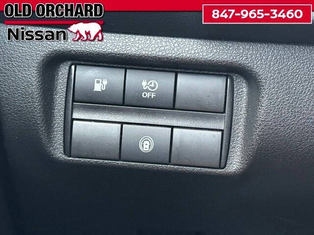 2025 Nissan LEAF S