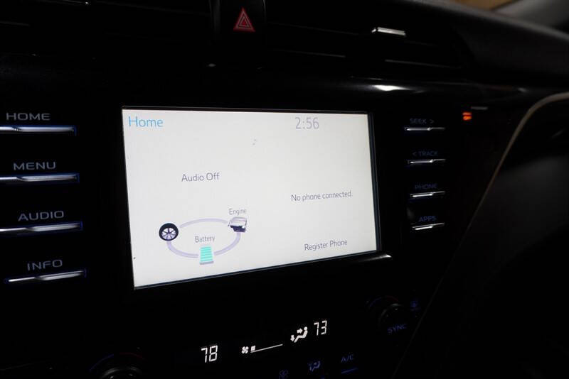 2018 Toyota Camry Hybrid LE