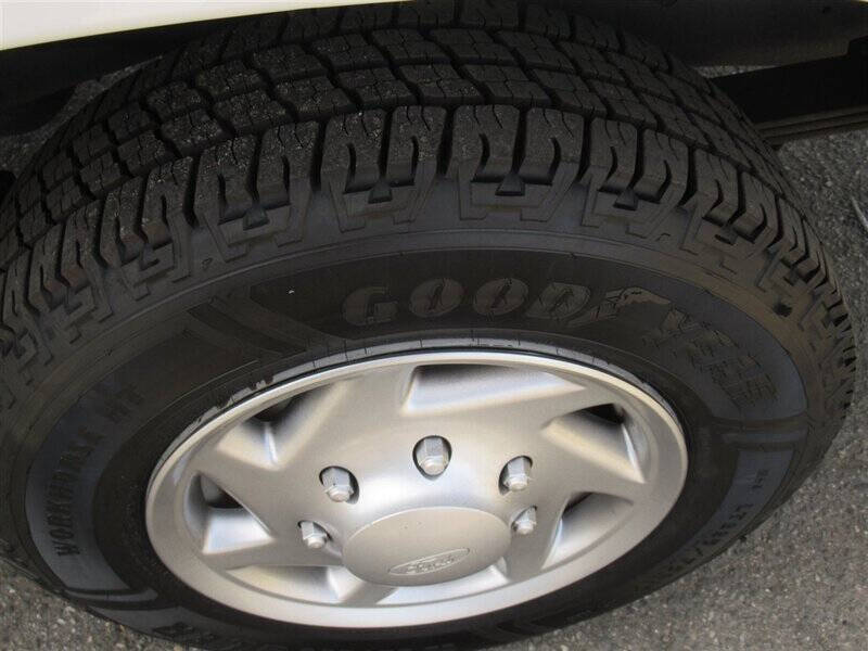 2013 Ford E-Series E-150