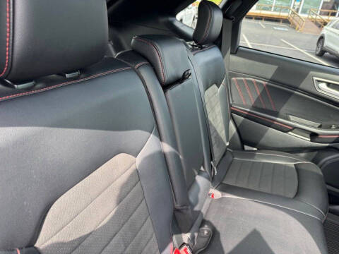 2022 Ford Edge ST-Line