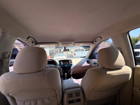 2014 Nissan Pathfinder S