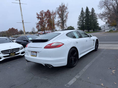 2013 Porsche Panamera