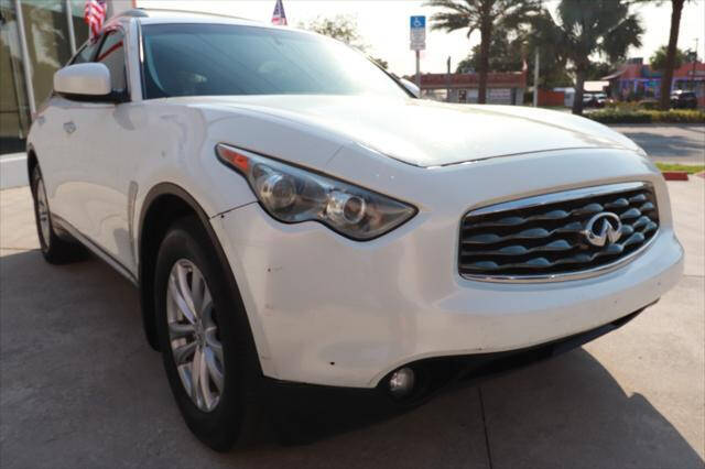 2010 Infiniti FX35  - $9,697