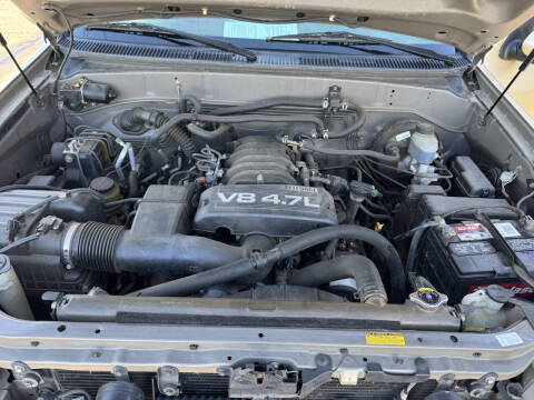 2005 Toyota Sequoia SR5