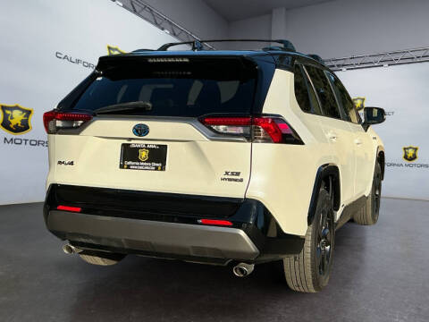 2020 Toyota RAV4 Hybrid XSE