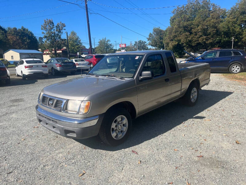 2000 Nissan Frontier XE