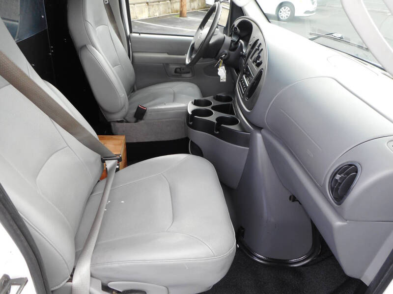 2006 Ford E-Series E-250