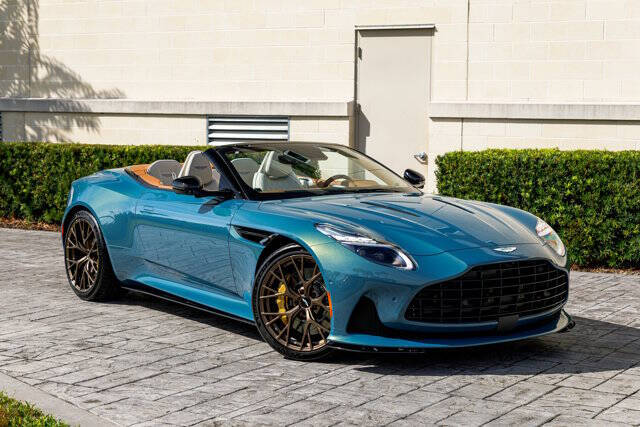 2026 Aston Martin DB12 Volante
