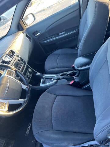 2012 Chrysler 200 Touring