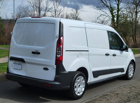 2017 Ford Transit Connect for sale at CLEAR CHOICE AUTOMOTIVE in Milwaukie OR