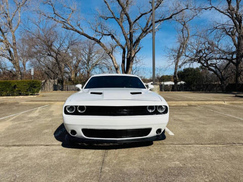 2021 Dodge Challenger SXT