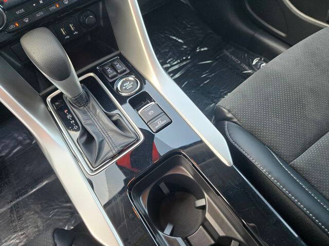2026 Mitsubishi Eclipse Cross SE